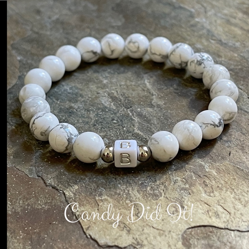 NWT Handmade Candy Did It! Howlite Beaded Letter B Initial Bracelet